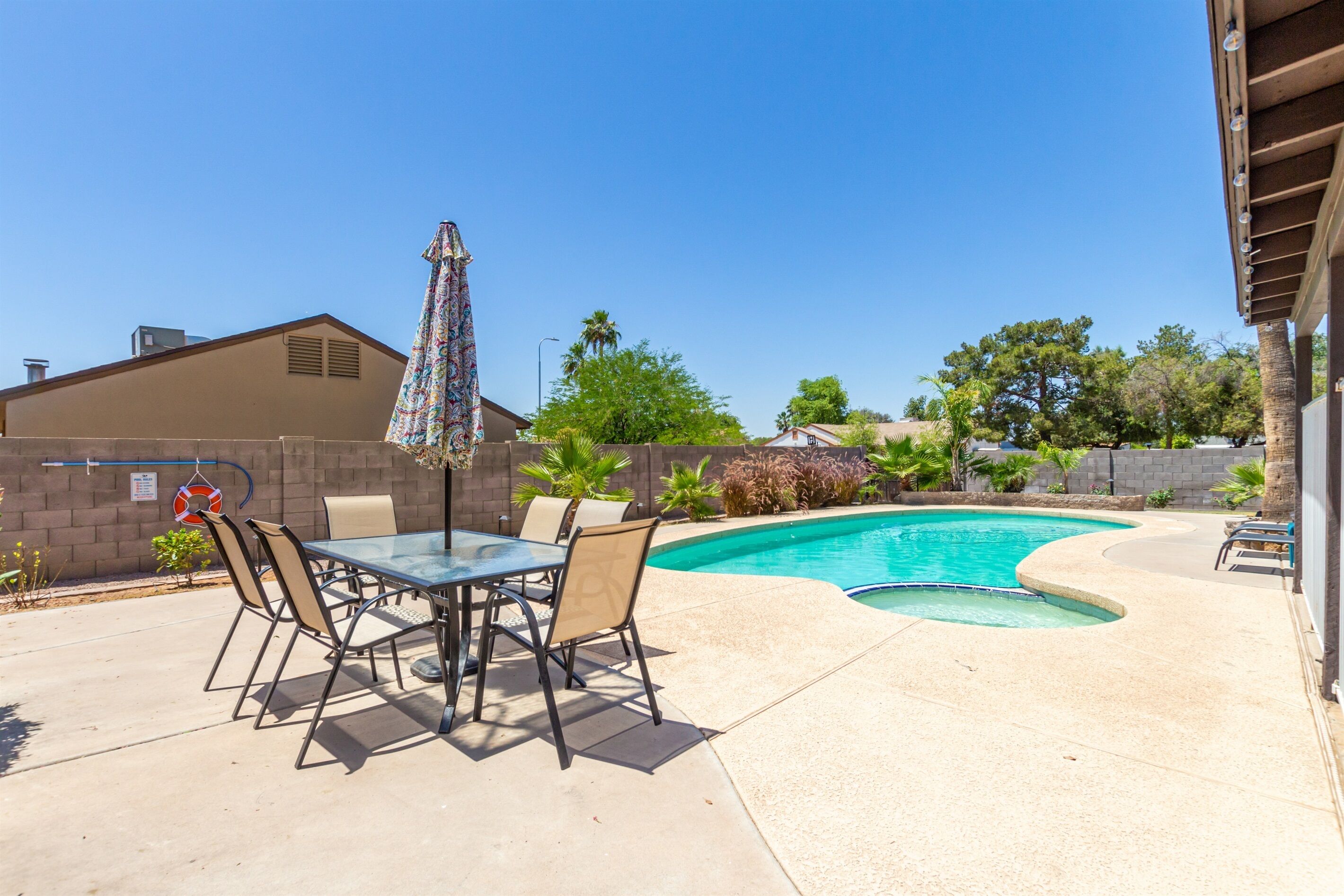 Fall Special! Private Backyard with Pool!