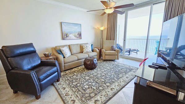 TV, foosball, table tennis - Avalon 1707 King/Queen- Direct Gulf View - Wifi (Gulf Shores)