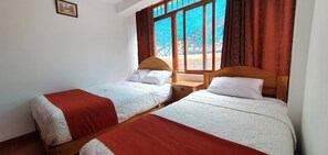 4 bedrooms, free WiFi