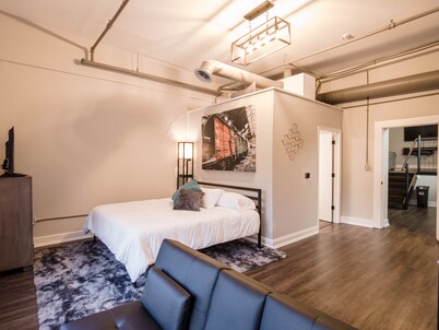 King Sized - Heart of Downtown Lafayette