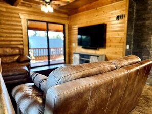 Televisión, chimenea