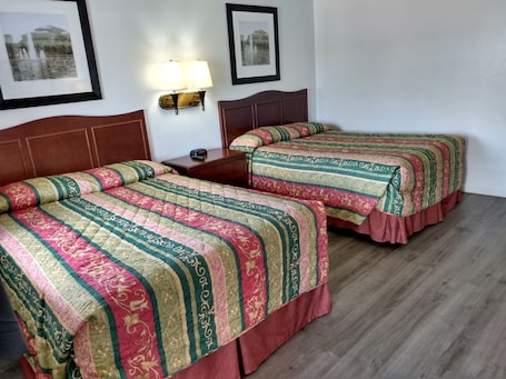 Standard Double Room | Desk, laptop workspace, free WiFi, bed sheets