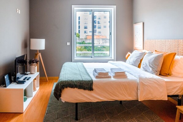 1 bedroom, iron/ironing board, free WiFi, bed sheets