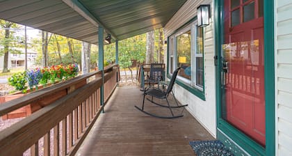 Lakeview Lodge Hot Tub Fire Pit Paddle Board Skiing Pet-Friendly!