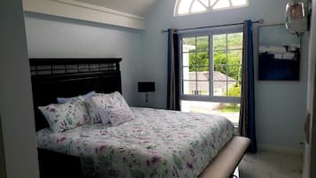 2 chambres, fer et planche à repasser, Wi-Fi gratuit, draps fournis