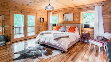 5 bedrooms, iron/ironing board, free WiFi, bed sheets