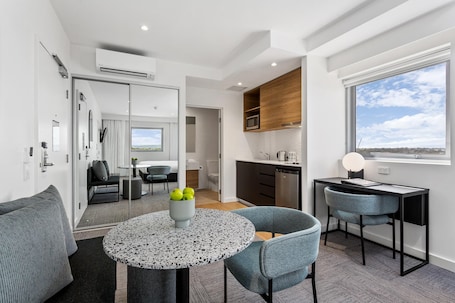 Premium bedding, Select Comfort beds, in-room safe