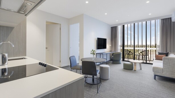 One Bedroom Apartment | Premium bedding, Select Comfort beds, in-room safe, desk - Quest Watergardens (Taylors Lakes)