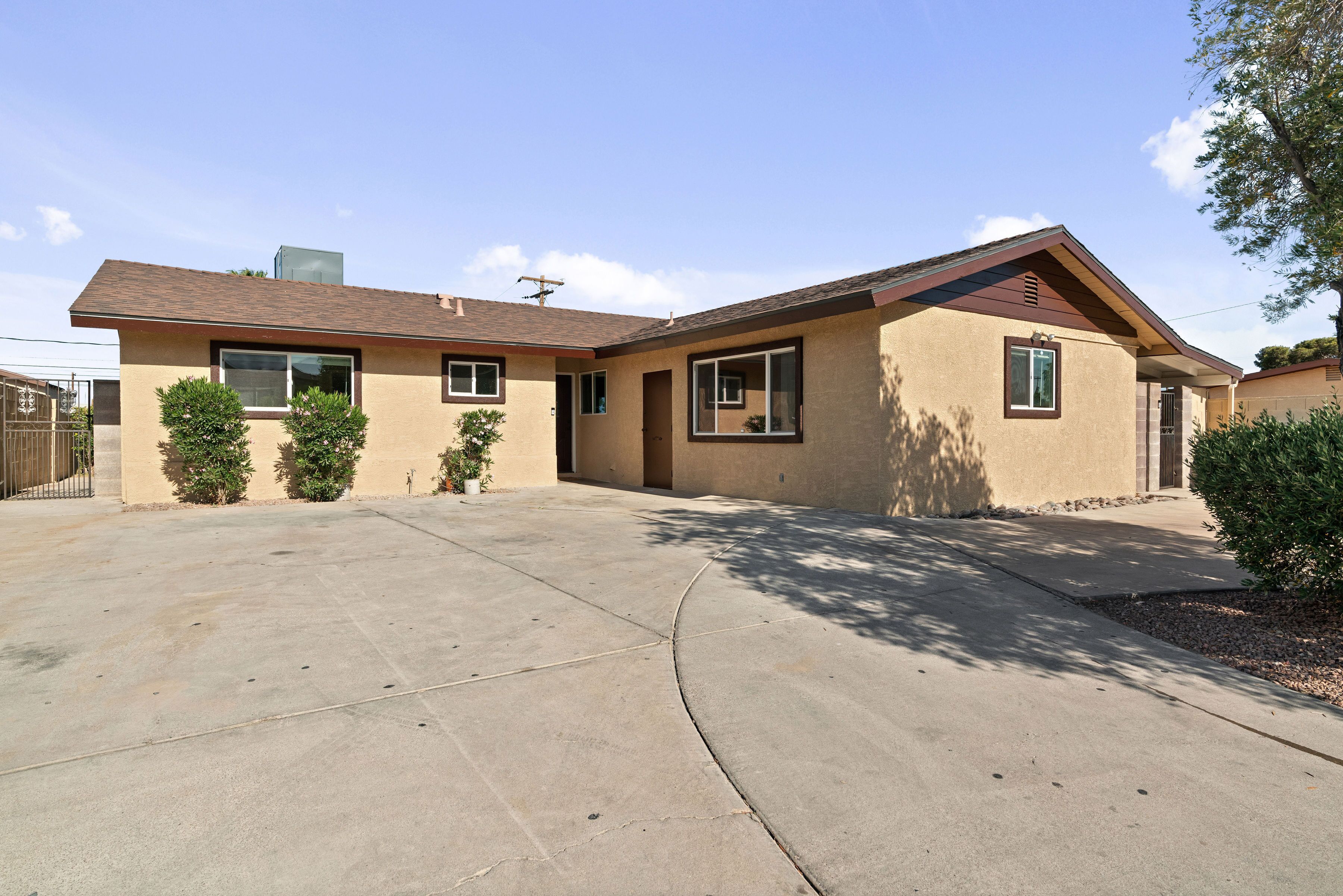 Vacational Home at the Desert Las Vegas -12 min from The Strip