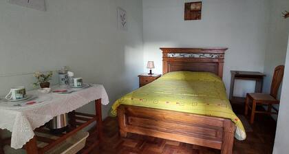 Cómoda habitación con baño privado