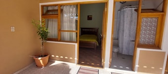 Cómoda habitación con baño privado