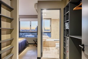 2 habitaciones, tabla de planchar con plancha y acceso a internet 