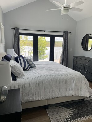 3 habitaciones, cuna de viaje, wifi y ropa de cama