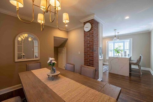 LVR - Orange Door Oasis-Village of Lewiston Home