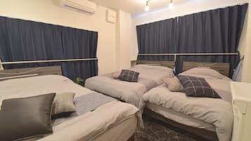 Comfort House | Desk, laptop workspace, free WiFi, bed sheets