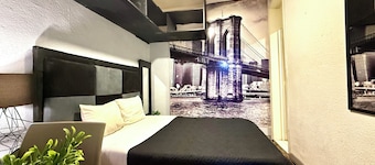 RMS Hostal - Condesa