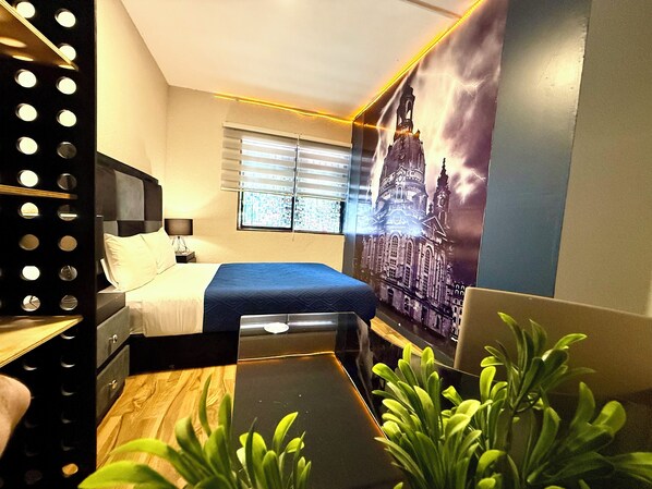 Superior Double Room | Free WiFi, bed sheets - RMS Hostal - Condesa (Mexico City)