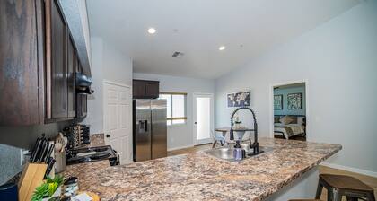 Comfortable Mid-Century Style Home in Central Yuma
