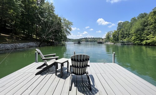 New rental!!! Luxury living on Tim’s Ford Lake