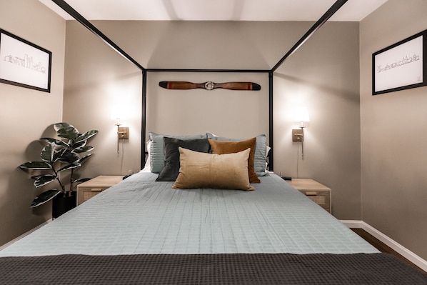 3 bedrooms, desk, iron/ironing board, free WiFi