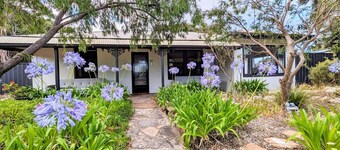 4 bedroom 2 Bathroom Aircon beach front Pet Friendly Kingscote /Brownlow
wifi