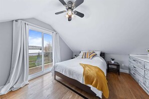 5 chambres, coffres-forts dans les chambres, fer et planche à repasser