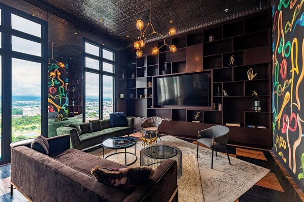 Living area - Charming 1-bedroom apartment with AC, WiFi in San José (San José)