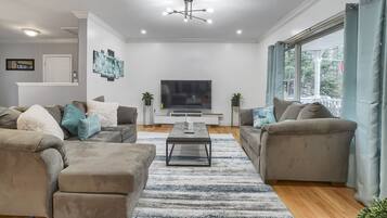 Smart TV, fireplace, stereo, offices