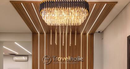 Travelholic Residence Golden Gates