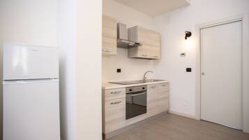 KĂŒhlschrank, Ofen, Gefrierschrank