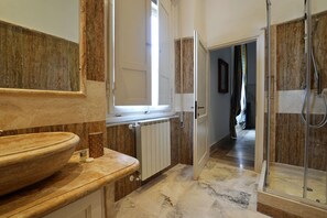Dusche