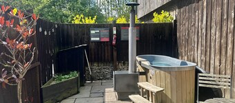 Bertie's Retreat - sleeps 2 guests  in 1 bedroom