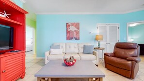 House, 3 Bedrooms | Living room