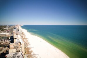On the beach - Phoenix II 2052 by Gold Star Vacation Rentals (Orange Beach)