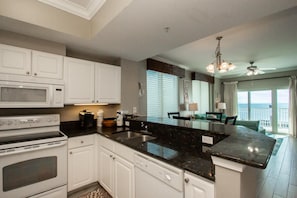 Condo, 2 Bedrooms | Private kitchen