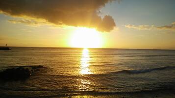 Beach nearby, beach towels
