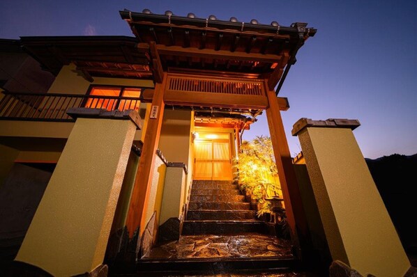 Exterior - TAKETORI ROTEN (Beppu)