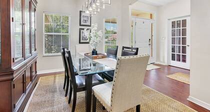 Spacious 4 bedroom house by OWA & Tanger Outlets, 15 mins from Beaches
