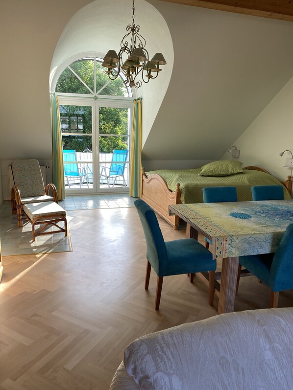 2 多间卧室、床单