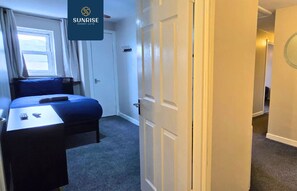 4 quartos, ferros/tábuas de passar roupa, Wi-Fi de cortesia