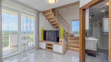 Vila Keluarga, 3 kamar tidur, tepi gunung (Pool & Whirlpool Villa Art Four) | Interior