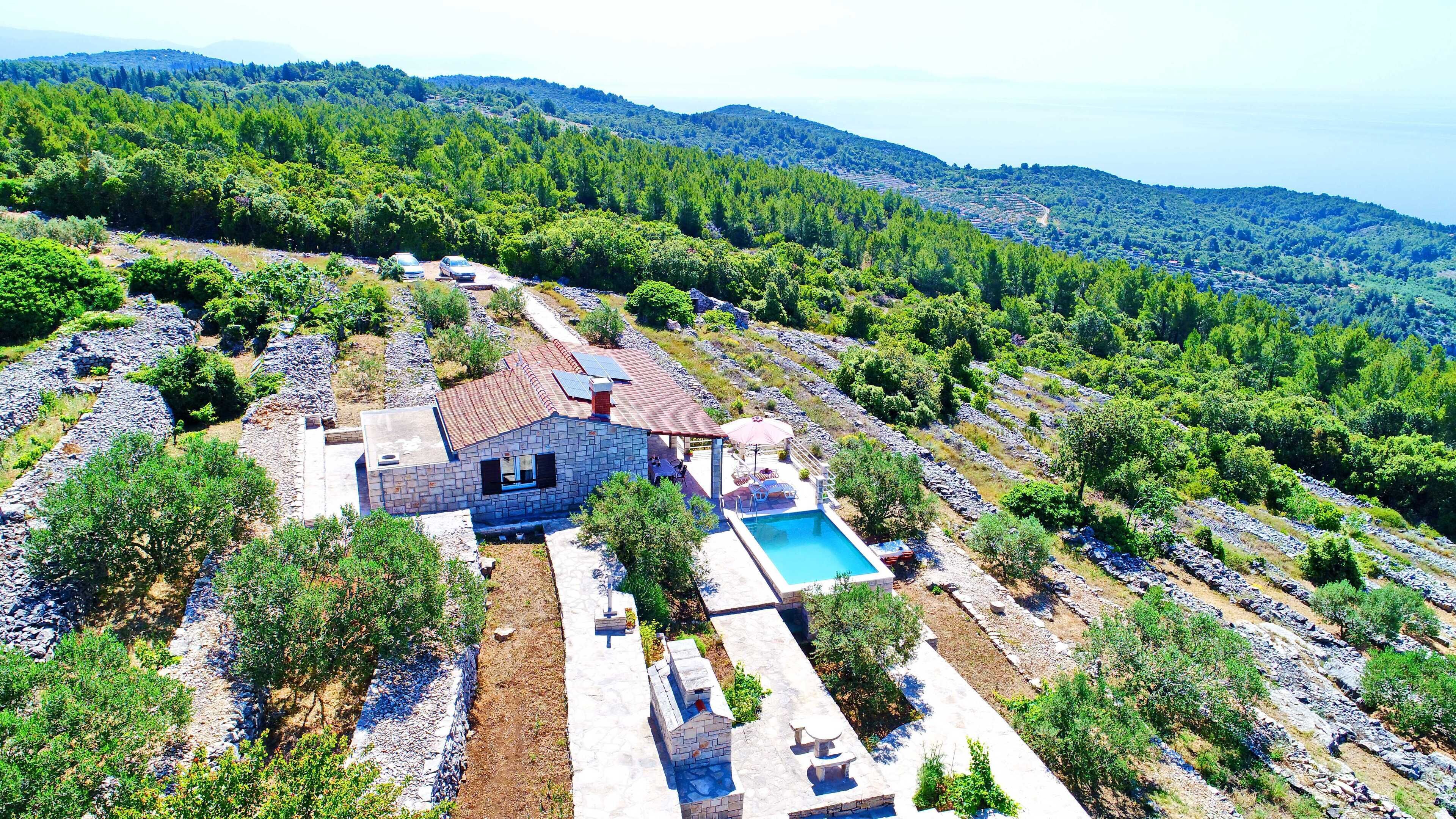 House (One Bedroom Holiday Home with Swimmin) | Exterior