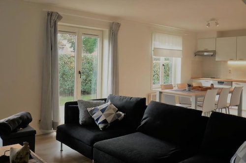 Village Park V107 - Schön eingerichtetes Fischerhäuschen im Village Park in De Haan