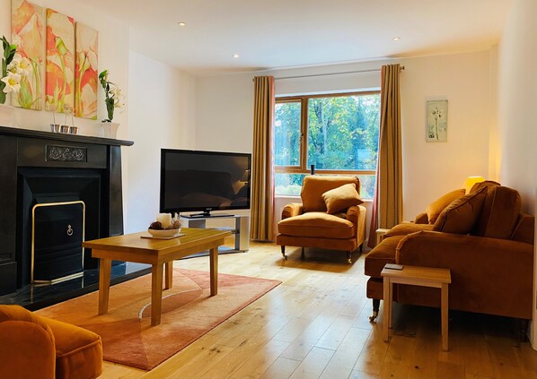 TV - 3 bedroom home with free wifi close to Kenmare town (Kenmare)