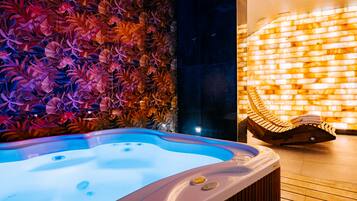 Couples treatment room(s), sauna, hot tub, hot stone massages