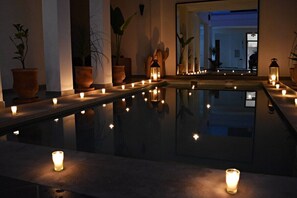 Outdoor pool, a heated pool - Villa en Exclusivité au Cœur de la Medina (marrakech)