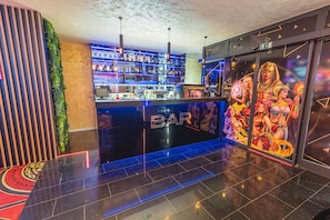 Bar (en el alojamiento)