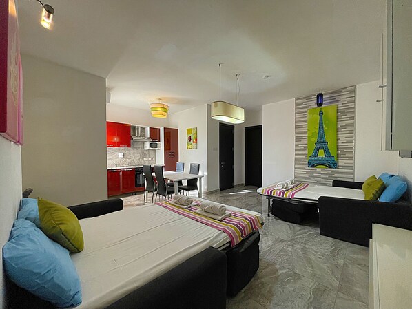 1 bedroom, iron/ironing board, WiFi, bed sheets