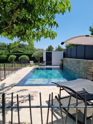 Outdoor pool - Maison vue sur le Lubéron Avec Piscine Miroir (Maubec)