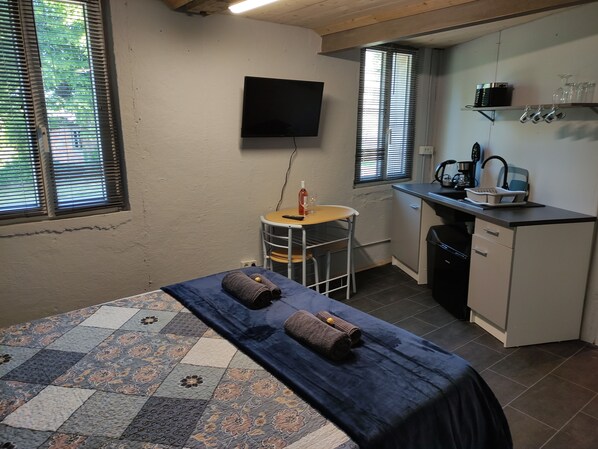 1 chambre, Wi-Fi gratuit, draps fournis